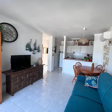 Bonito Con Vistas Al Mar Y Piscina Av-47 *