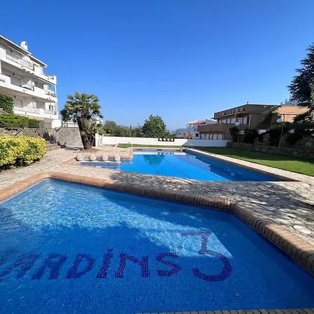 Bonito Con Vistas Al Mar Y Piscina Av-47 Apartman