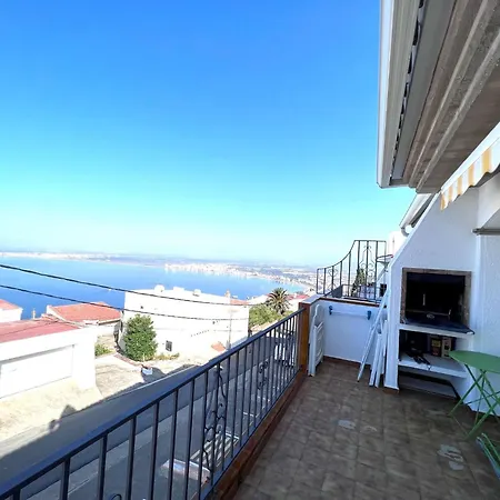 Bonito Con Vistas Al Mar Y Piscina *